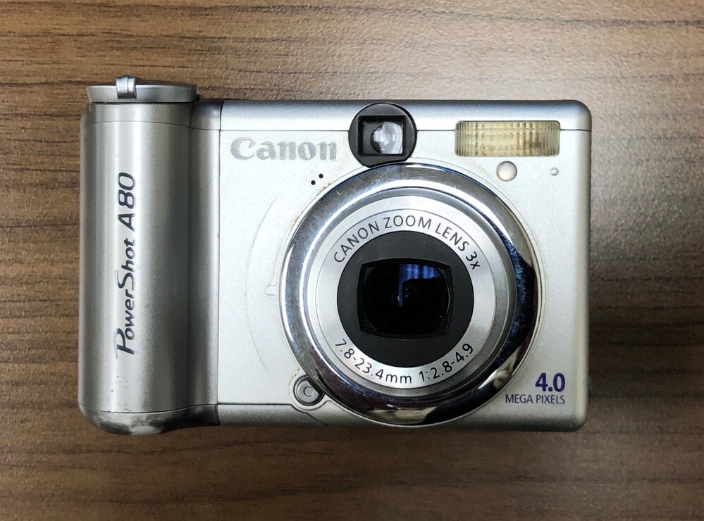 Canon PowerShot A80 4.0 MP Digital Camera Powers On And Takes