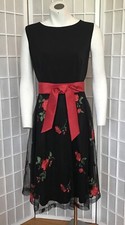 Embroidered Red Roses Fit & Flare Dress Soft Tulle 14 Fairycore Classic Chic