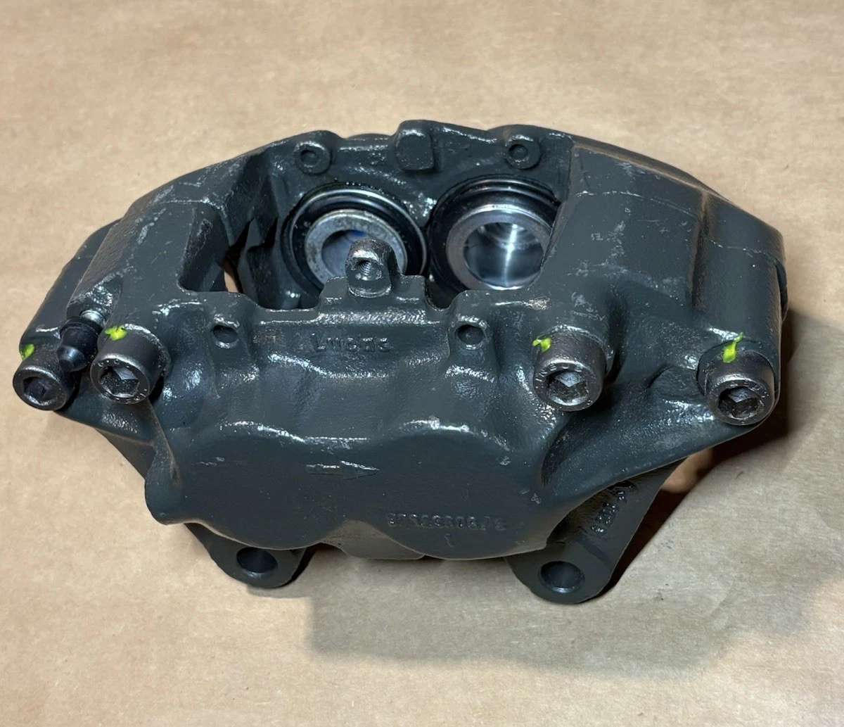 Mercedes Benz Brake Caliper 2 022 11 07 194 3806 photo 3