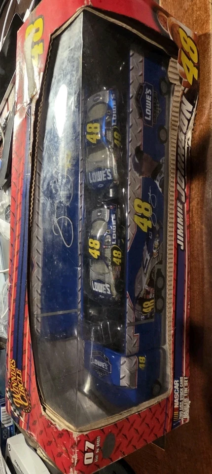 Nascar, Jimmy Johnson, #48 Lowe's Cars, Winner Circle, 2007 Foto 3 de 4