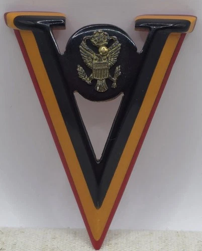 WWII Victory Pin Bakelite Pin Sweetheart Brooch Military WW2