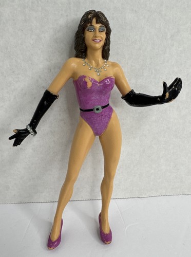 Vintage 1986 Miss Elizabeth WWF Wrestling Supersta...