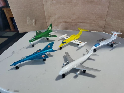VINTAGE MATCHBOX (LESNEY) DIECAST PLANES 1973  See Pictures lot of 5