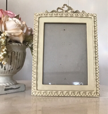 Vintage French Victorian Style White Bow Swag Stand Alone Table Top Frame