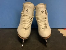 Riedell Motion 225 size 7.5N with Gold Seal 10" (pre-owned_