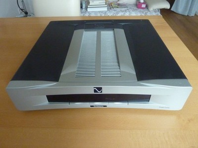 PS AUDIO Quintessence Power Center
