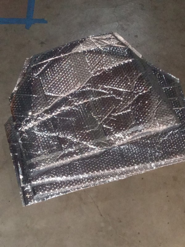 5 hpydropopnics thermal insulator blankets 4 22 x16.  + 1Smaller cooler . Heat 