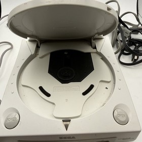 SEGA Dreamcast HKT-3020 With Controller And cables Model 1