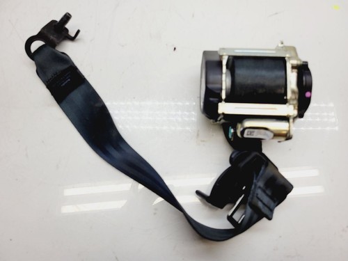 18 19 20 2021 2022 2023 2024 Volvo XC90 2nd Row Center Right Seat Belt Retractor