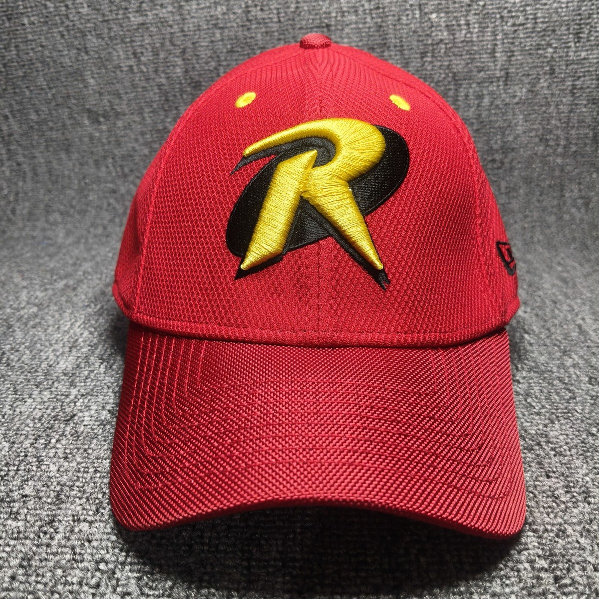 New Era DC Comics Robin Red Hat Cap Embroidered Logo Yellow Accents