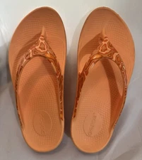 Oofos Women OOlala Limited Camo Orange Glow Thong Slide Flip Flop Shoe Sz 7