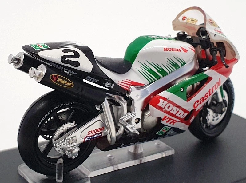 Altaya 1/24 Scale Model Motorcycle AL28017 - 2000 Honda VTR1000 Colin Edwards - Image 2 of 4