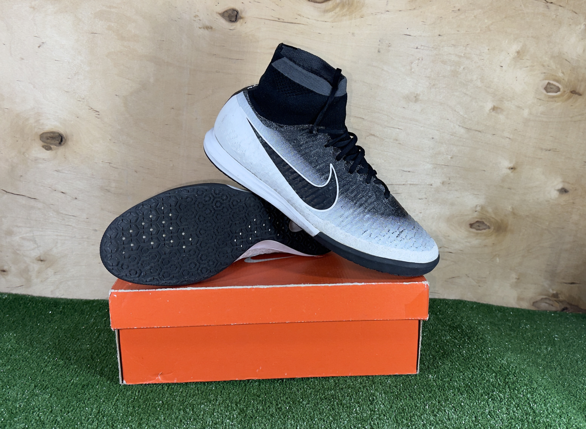 Nike MagistaX Proximo IC 718358-100 elit Grey boots Cleats mens