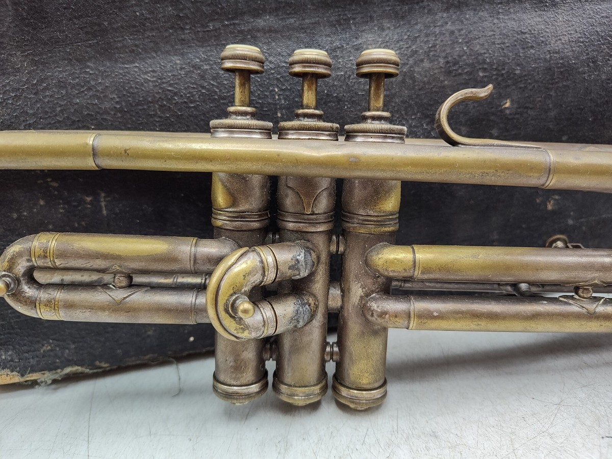1936 - Pan American 64B Frat Slender Trumpet w/ Mouthpiece