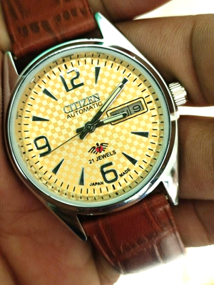citizen vintage day date