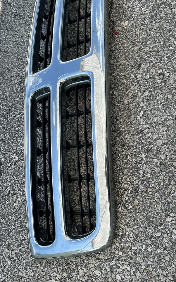 Dodge Ram 1500 1998-2003 furgoneta parrilla delantera cromada original OEM Foto 3 de 4