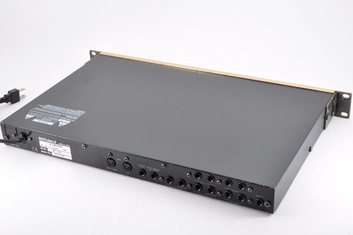 Roland GP-100 Guitar Preamp Processor Multi Effector MIJ 1U Rack Mount Used FmJP - Picture 8 of 18