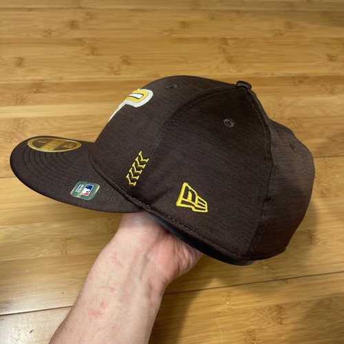New Era 59FIFTY Bajo Perfil San Diego Padres 2024 Clubhouse Equipado 8 Sombrero SOLDOUT - Imagen 5 de 14