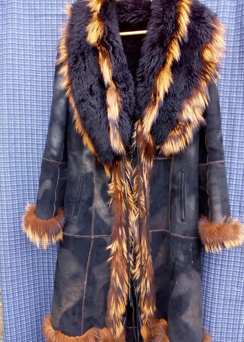 Vtg Black Penny Lane sheepskip long shearling coat fur-lined Size M