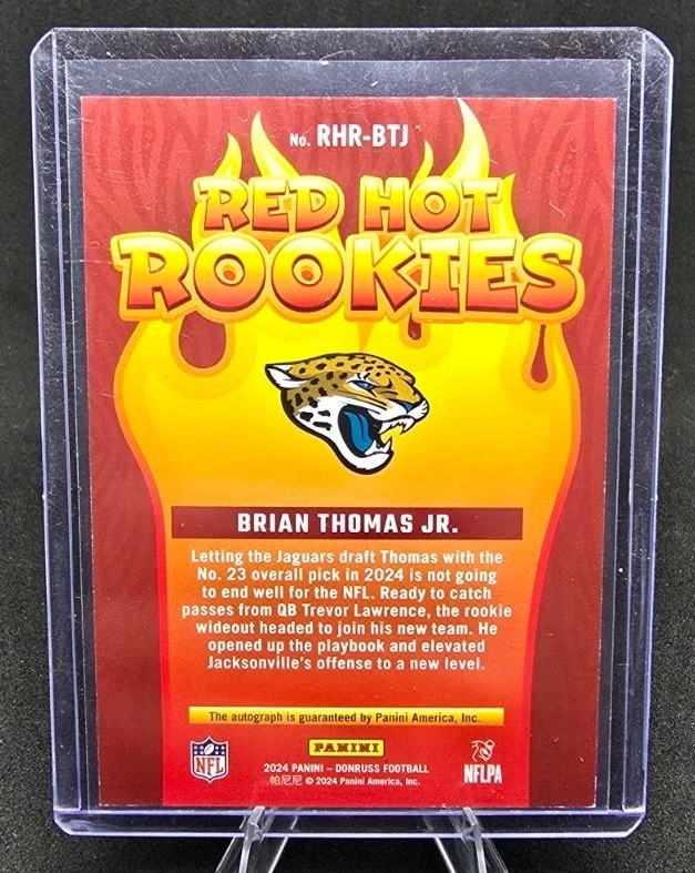 Autógrafo Donruss Red Hot Rookies 2024 Brian Thomas Jr. #RHR-BTJ 25/03 Foto 2 de 2
