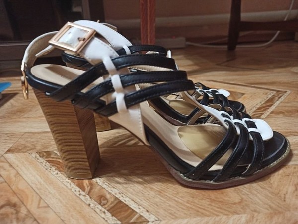 Women Heels Black and White Faux Leather 38