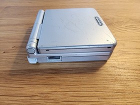 Nintendo GameBoy Advance SP Silver AGS-001, Tested & Working!