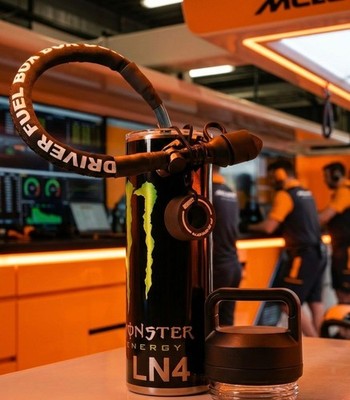 DRIVER BOTTLE RACING STYLE