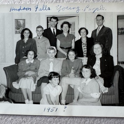 Vintage Old Candid Snapshot Photo Portrait Hudson Falls Young People Group 1951?