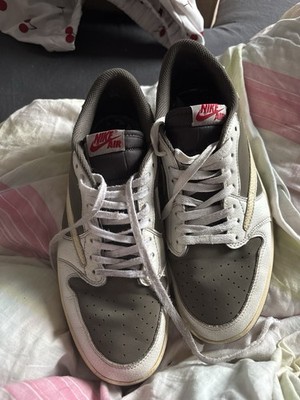 Verkaufe Jorden x Travis Scott Air Jordan 1 Low Gebraucht