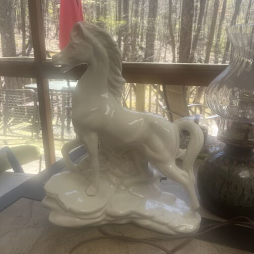 Maddux California Pottery TV horse Lamp 1950-55, Tested VINTAGE Chic Core Kitch - Picture 1 of 7
