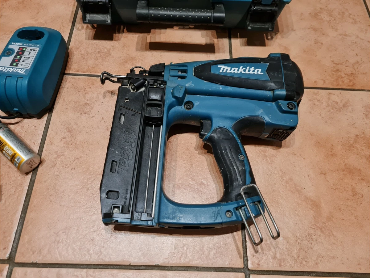 Makita nail gun second fix outlet