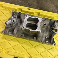 Edelbrock 2116 Performer Vortec Manifold Sbc Engines Dual Plane 602 604 Hot Rod