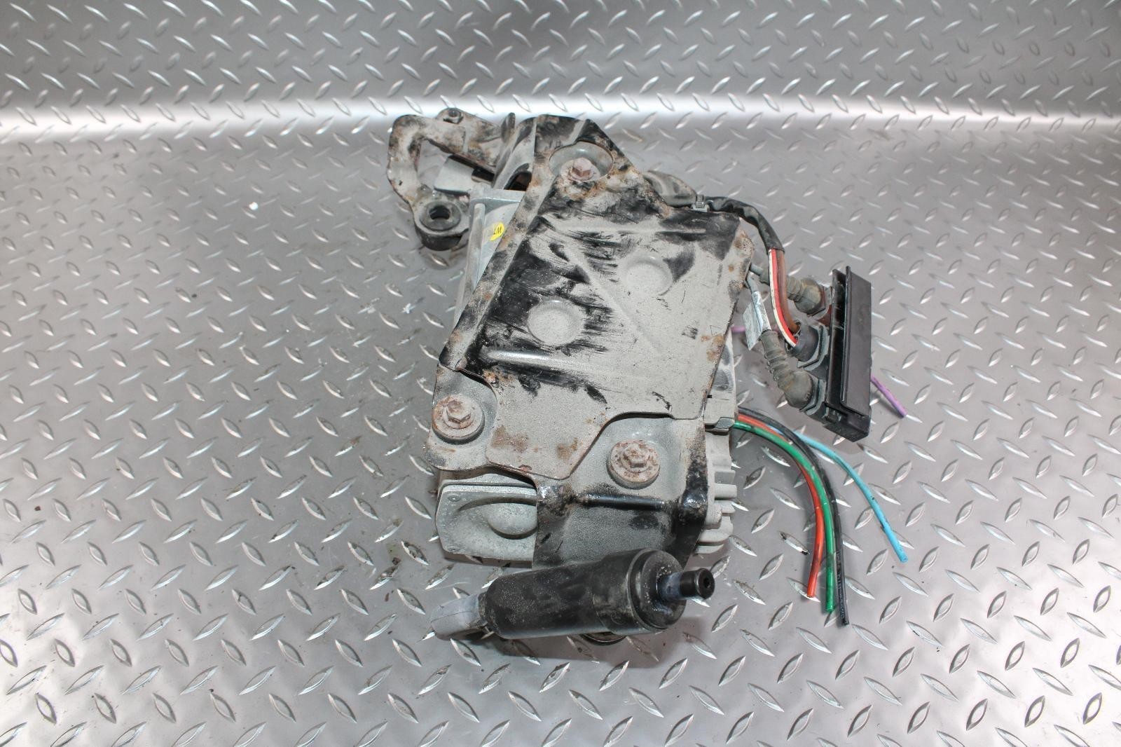 13-18 Flying Spur Suspension Air Ride Compressor Pump Assy OEM Factory WTY OE OE