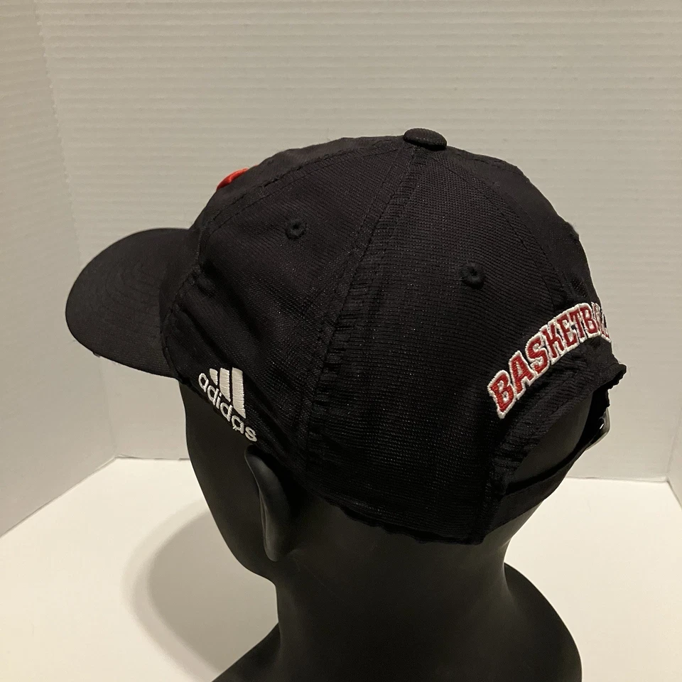 威斯康星獾阿迪达斯男式帽子可调节黑色NCAA篮球帽GUC — 第 4/4 张图片