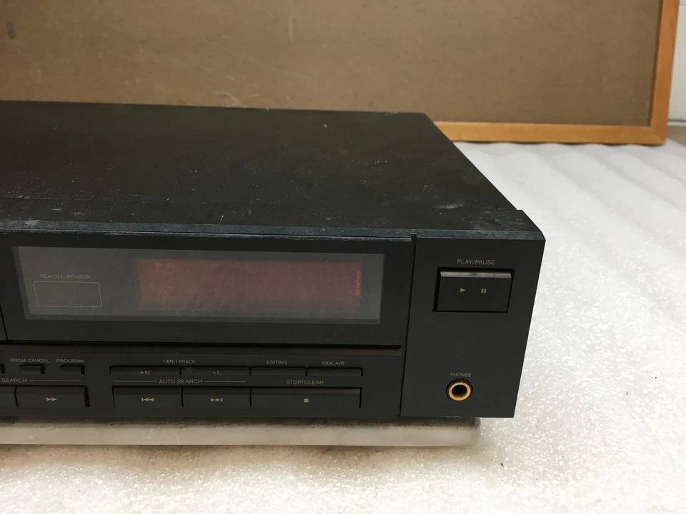Reproductor de discos compactos vintage JVC XL-V311 1989 sin control remoto Foto 3 de 4