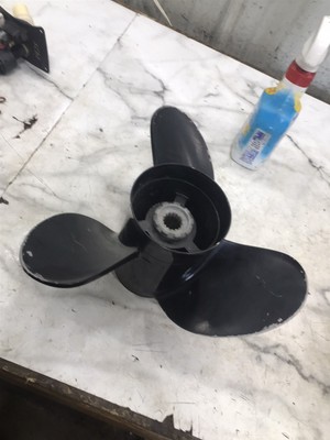 MerCruiser Boat 14.25 x 19 Turning Point Hustler 21501911 boat prop propeller