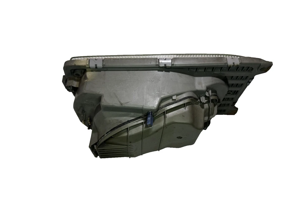 Mercedes Benz W123 280E 280CE 300D 240D 230E Left headlight Hella OEM A123820525 - Image 2 of 4