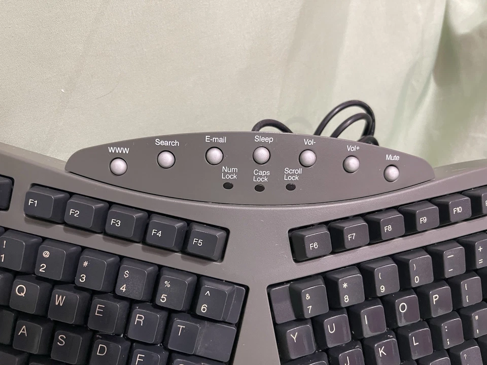 Fellowes Microban KU9938 Ergonomic Split USB Keyboards – Lot of 2 - Tested - Image 3 of 4