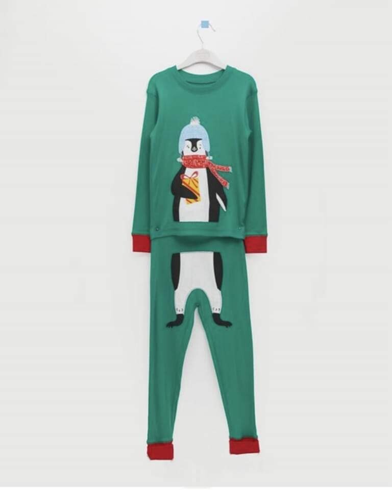 Ex Dunnes Stores Christmas Pyjamas Green Winter Penguin 100