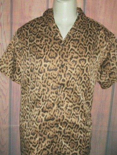 MENS FOREVER 21 CHEETAH LEOPARD ANIMAL 