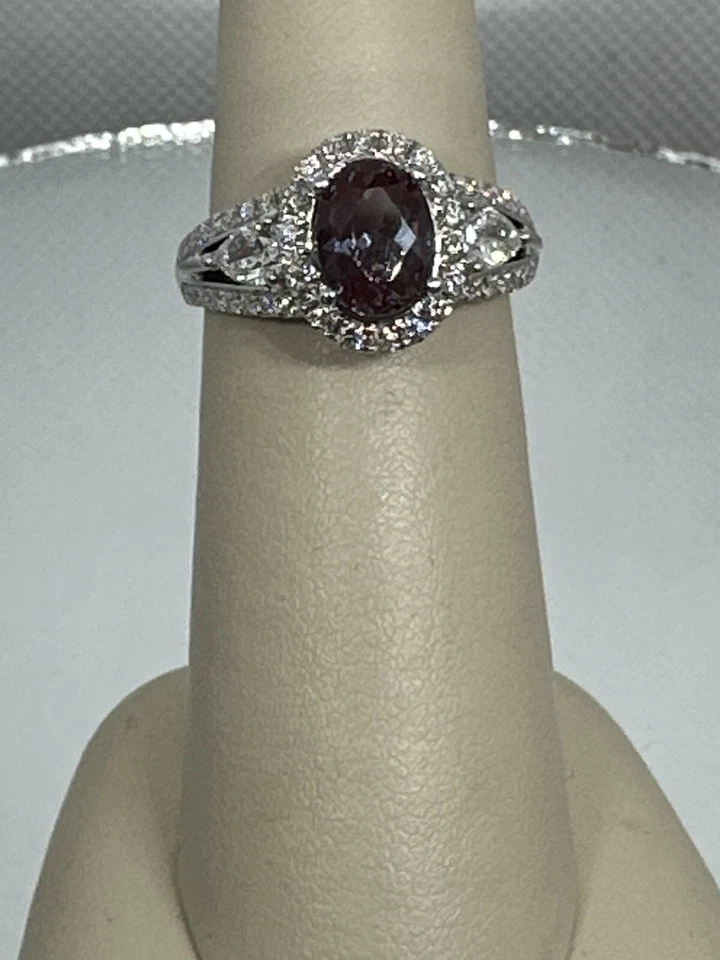 Anillo de Alejandrita Simon G Oro Blanco 18 quilates.  Foto 3 de 4