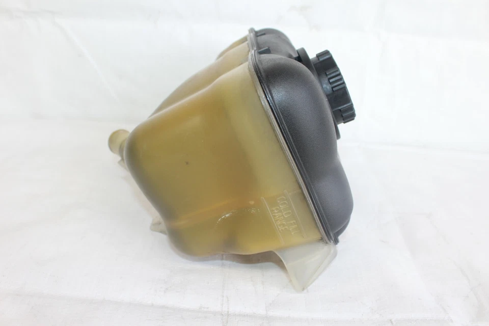 Ford Mustang 2007 quinto convertible #122 expansión desbordamiento radiador depósito Foto 2 de 4