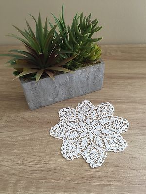 XZD Crochet Round Table Cloth Lace Elegant Doilies Handmade Vintage Crochet Beige 90cm (35inches