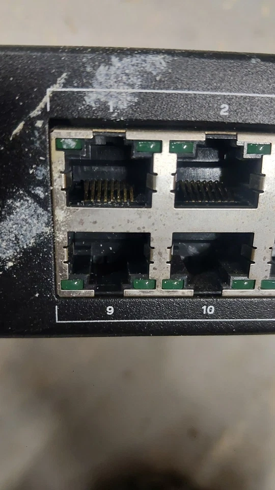 Linksys LGS318p 18-Port Business Gigabit PoE+ Switch - Black - Image 4 of 4