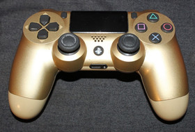 Sony PlayStation 4 PS4 (CUH-1115A) 500Gb With Controller and Cables AO4076606