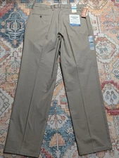 Dockers Khaki Pants Pleated Classic Fit Performance Comfort Tan Mens Fit 36x35