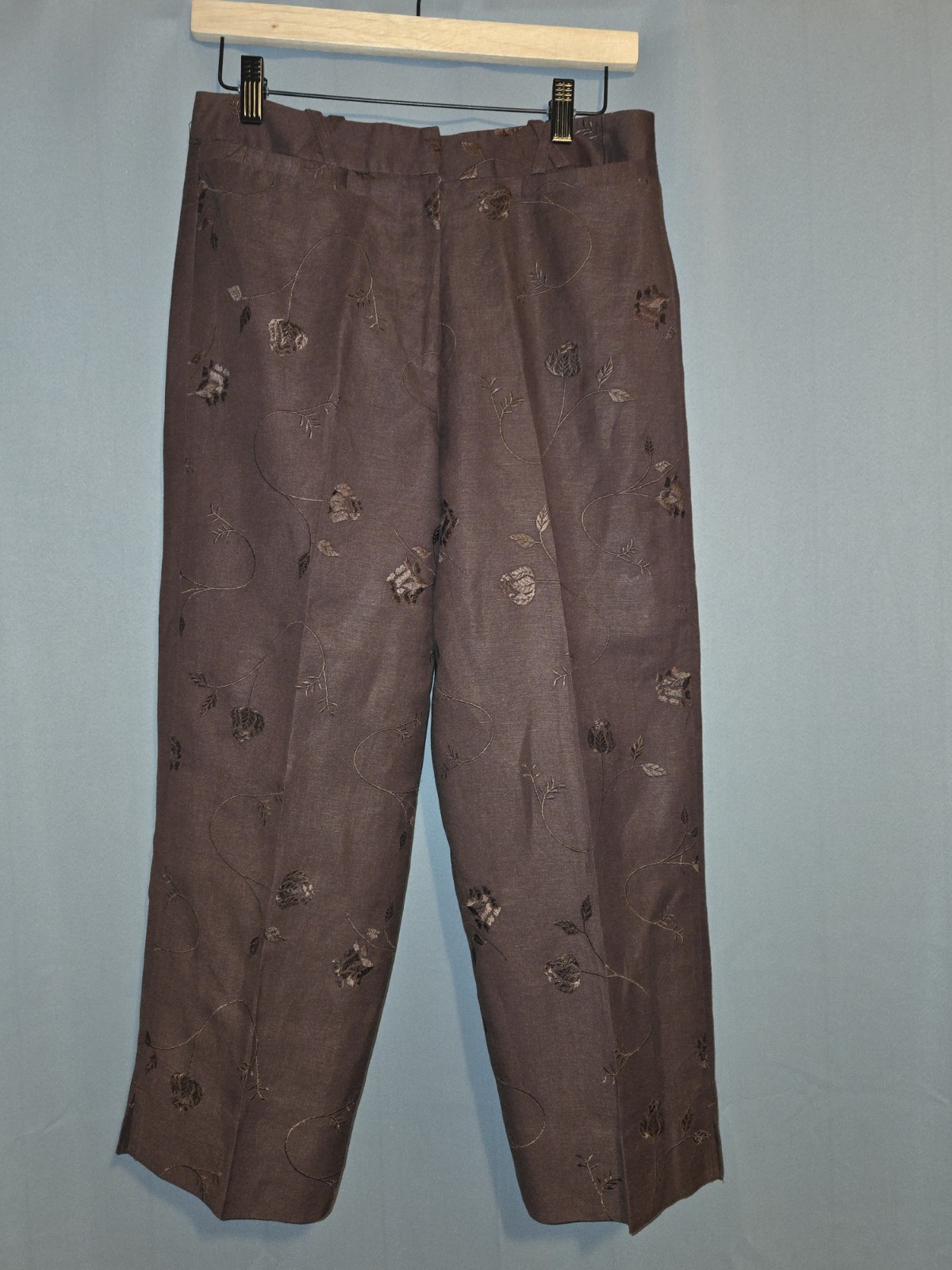 Briggs New York Women’s Cropped Pants Dark Brown Capri Pants Size 8