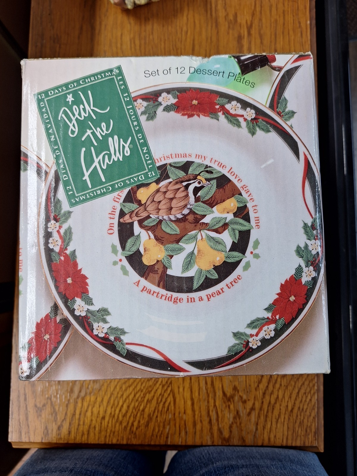 12 Days Of Christmas Salad/Dessert Plates TIENSHAN Set Of 12 Deck The Halls