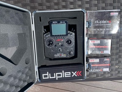 Jeti Duplex DS16 Transmitter With Carry Case, rx battery and receivers