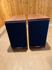 DYNAUDIO EVOKE 10 BOOKSHELF SPEAKERS | WALNUT (PAIR)